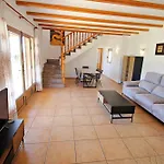 Marques - With Private Swimming Pool In Willa
