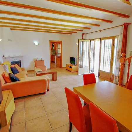 Marques - With Private Swimming Pool In Villa *
