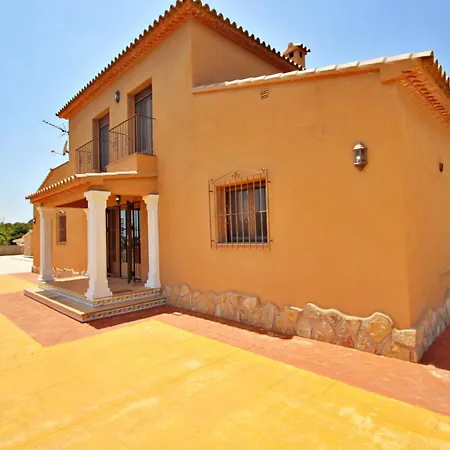 Marques - With Private Swimming Pool In