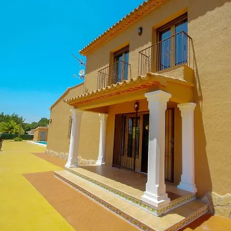 Marques - With Private Swimming Pool In *